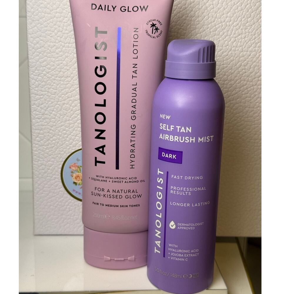 Tanologist Daily Glow Hydrating Self Tan (FAIR/MED) & Airbrush Mist (DARK) - NEW